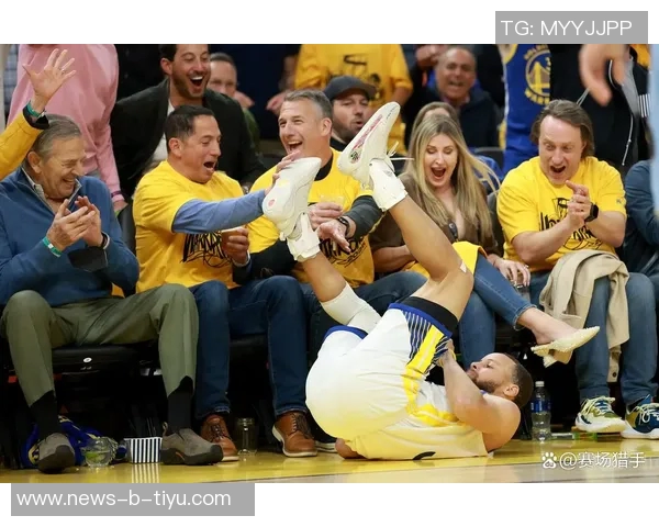 芬奇谈华子康利缺阵影响进攻强调持球决策选择是今日关键问题 芬奇谈华子康利缺阵影响进攻强调持球决策选择是今日关键问题