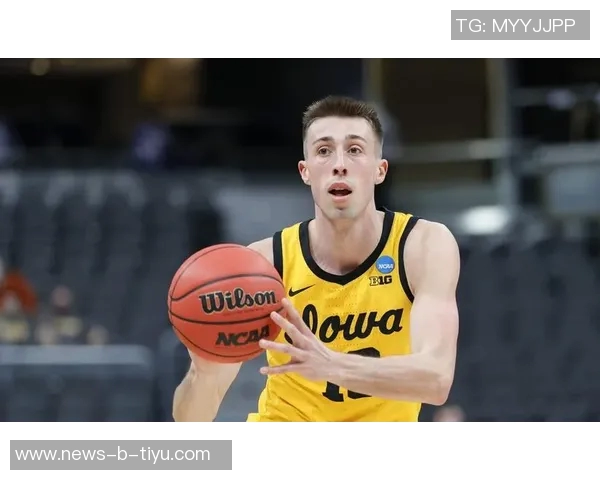 鹈鹕队申请裁掉锋线球员舒马特季前赛表现不佳引发关注